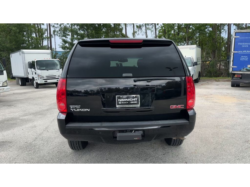 Vehicle image 8 of 35
