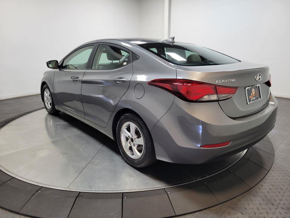 2014 Hyundai Elantra SE Image 11 of 38
