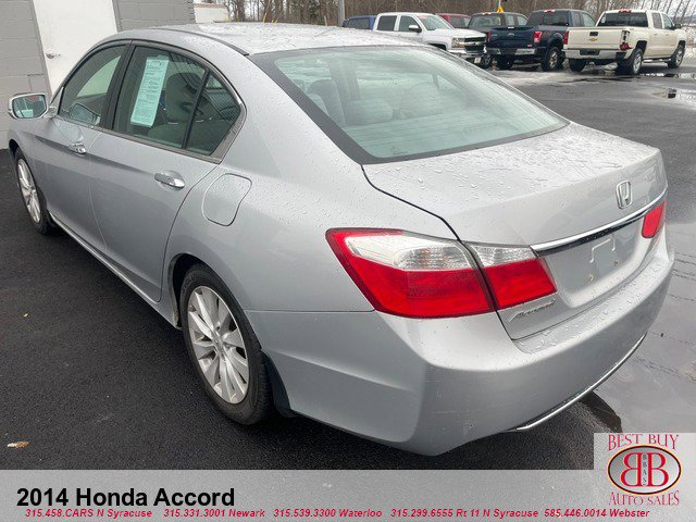 Vehicle image 8 of 15