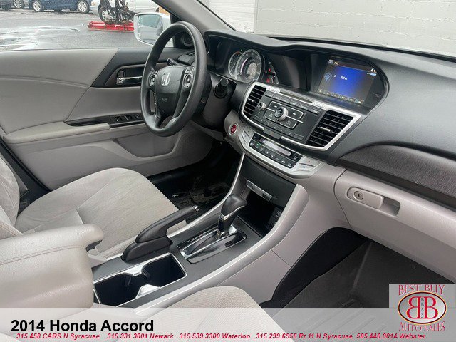 Vehicle image 9 of 15
