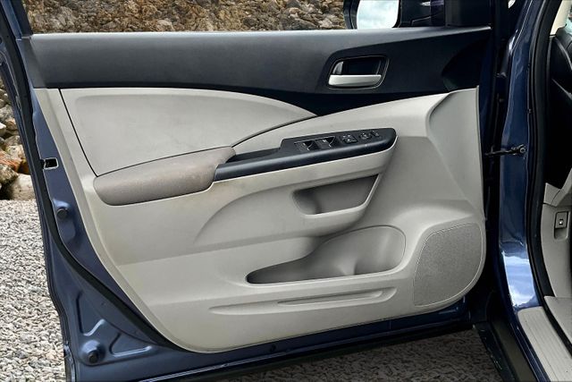Vehicle image 23 of 31