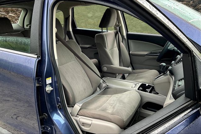 Vehicle image 8 of 32