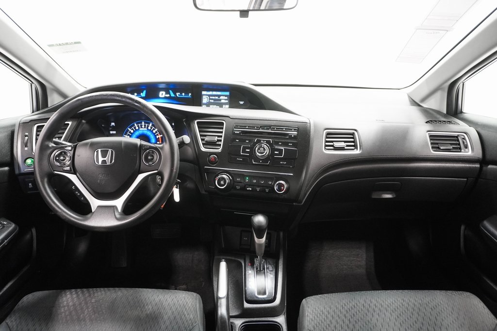 Vehicle image 11 of 27