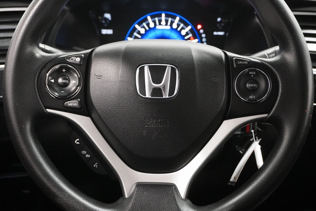 Vehicle image 21 of 27