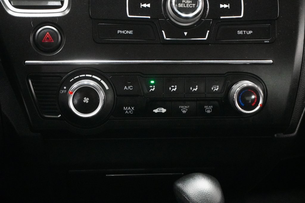 Vehicle image 24 of 27