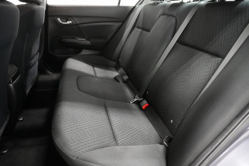 Vehicle image 14 of 27