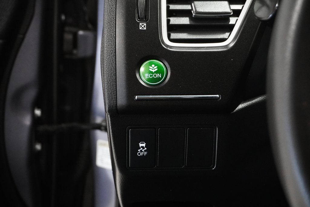 Vehicle image 18 of 27