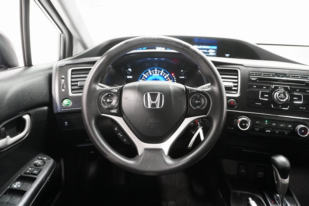 Vehicle image 17 of 27