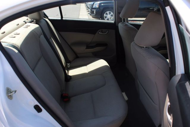 Vehicle image 20 of 23