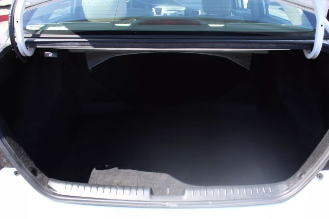 Vehicle image 9 of 23