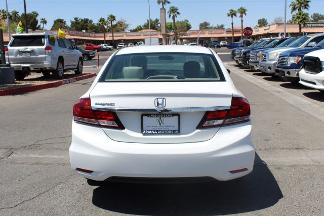 Vehicle image 7 of 23