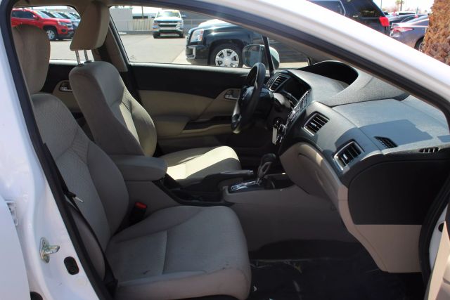 Vehicle image 19 of 23