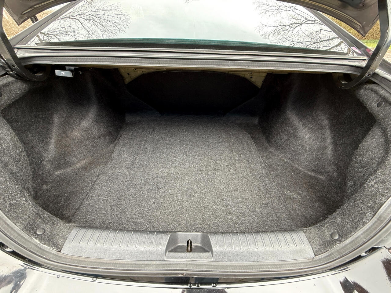 Vehicle image 20 of 25