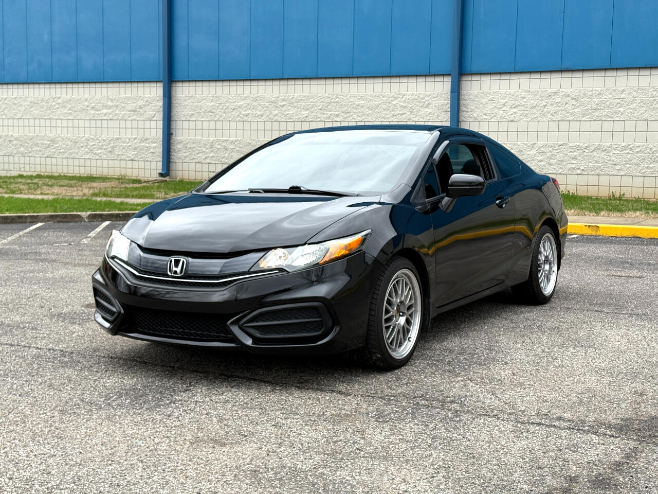 Vehicle image 1 of 25