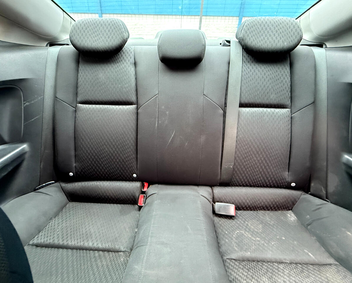 Vehicle image 14 of 25