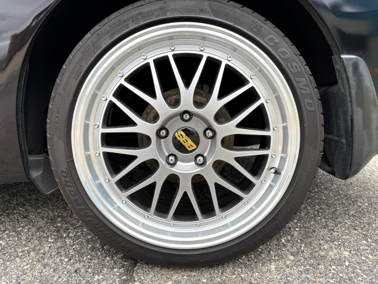 Vehicle image 23 of 25