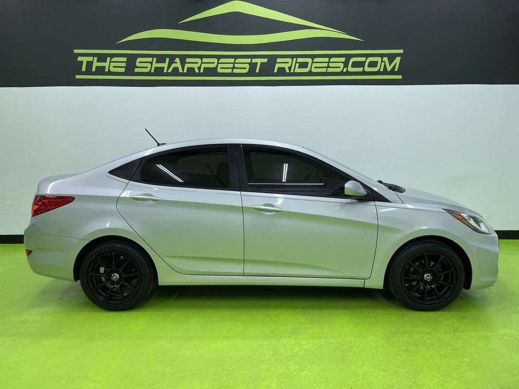 Vehicle image 6 of 27