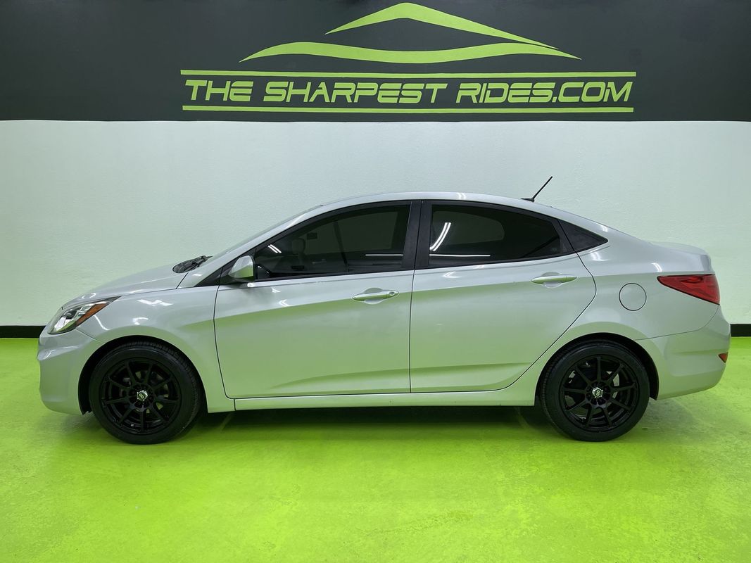 Vehicle image 9 of 27