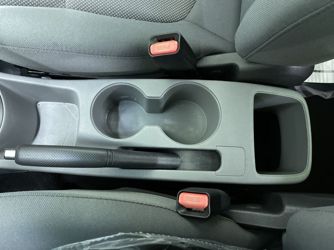 Vehicle image 24 of 27