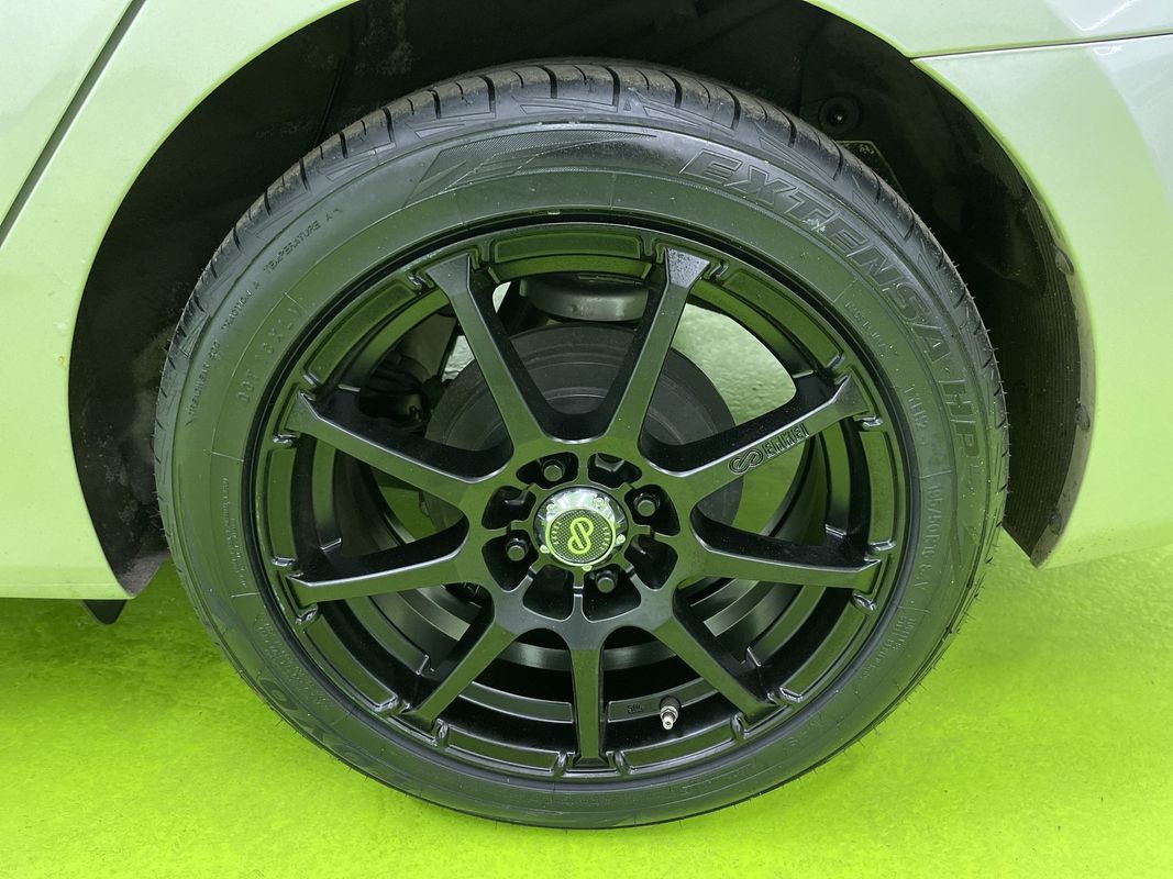 Vehicle image 11 of 27