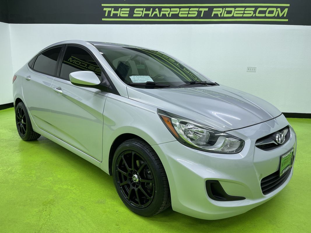 Vehicle image 4 of 27