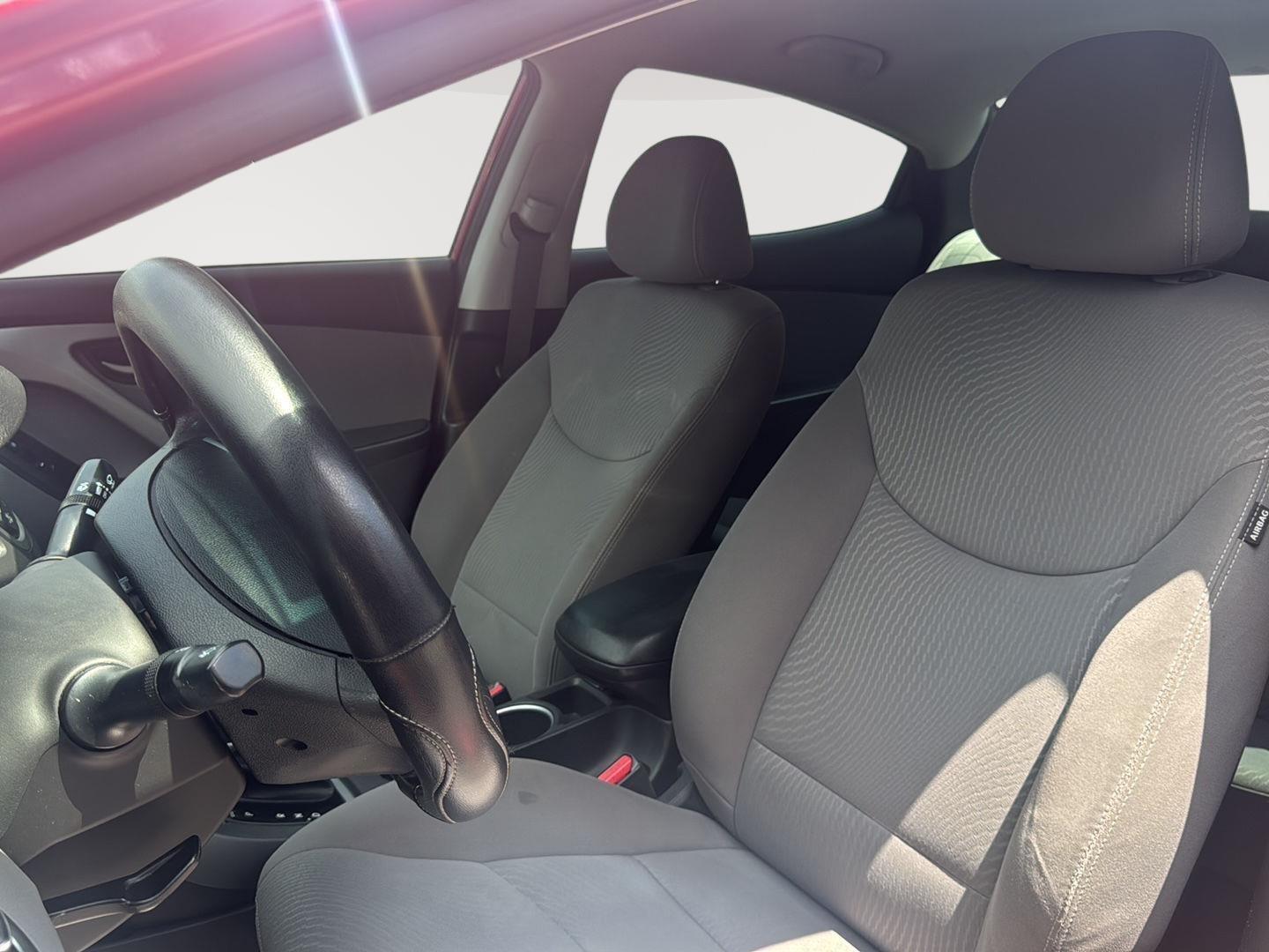 Vehicle image 10 of 34