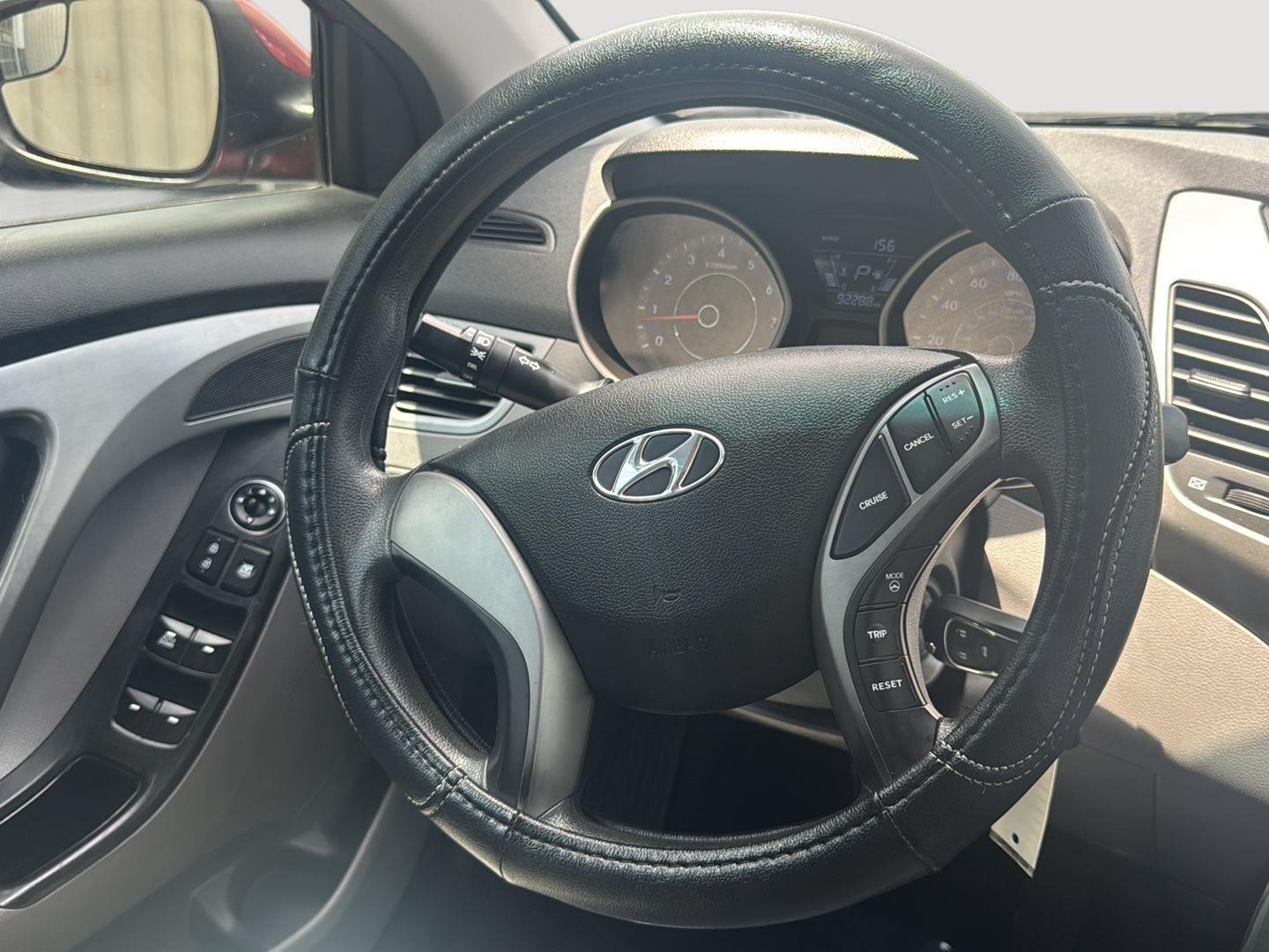 Vehicle image 22 of 34