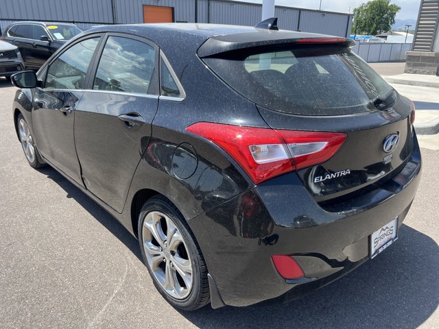 Vehicle image 6 of 8
