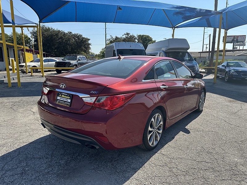 Vehicle image 5 of 32