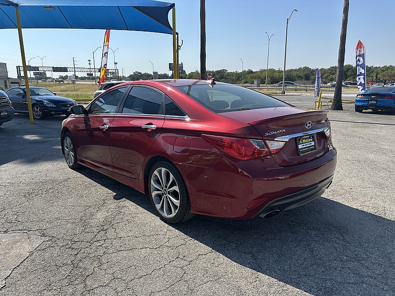 Vehicle image 6 of 32