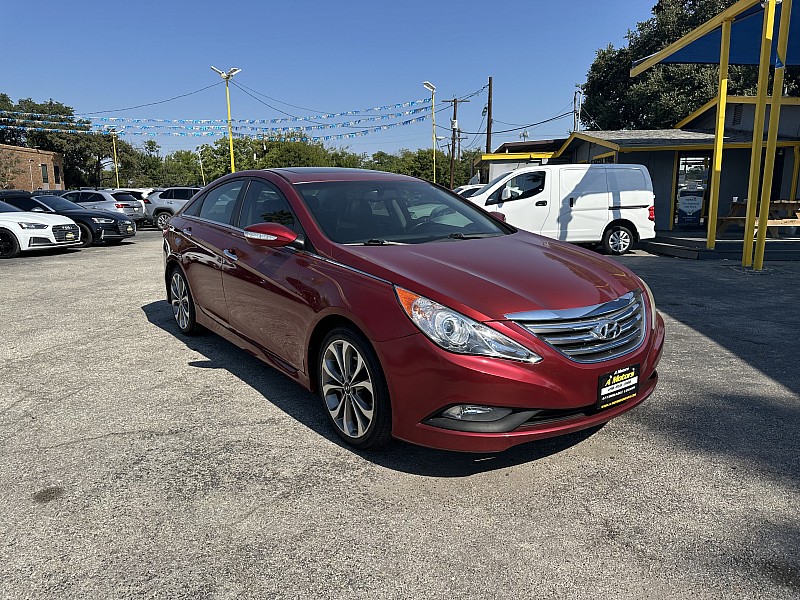 Vehicle image 3 of 32