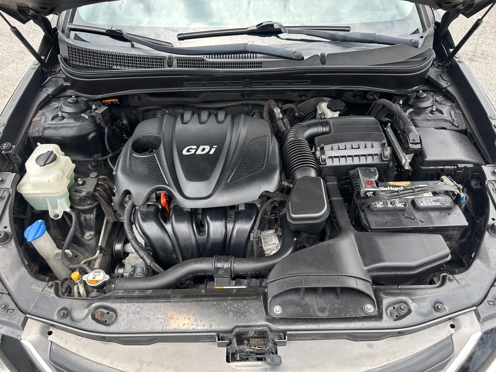Vehicle image 19 of 21