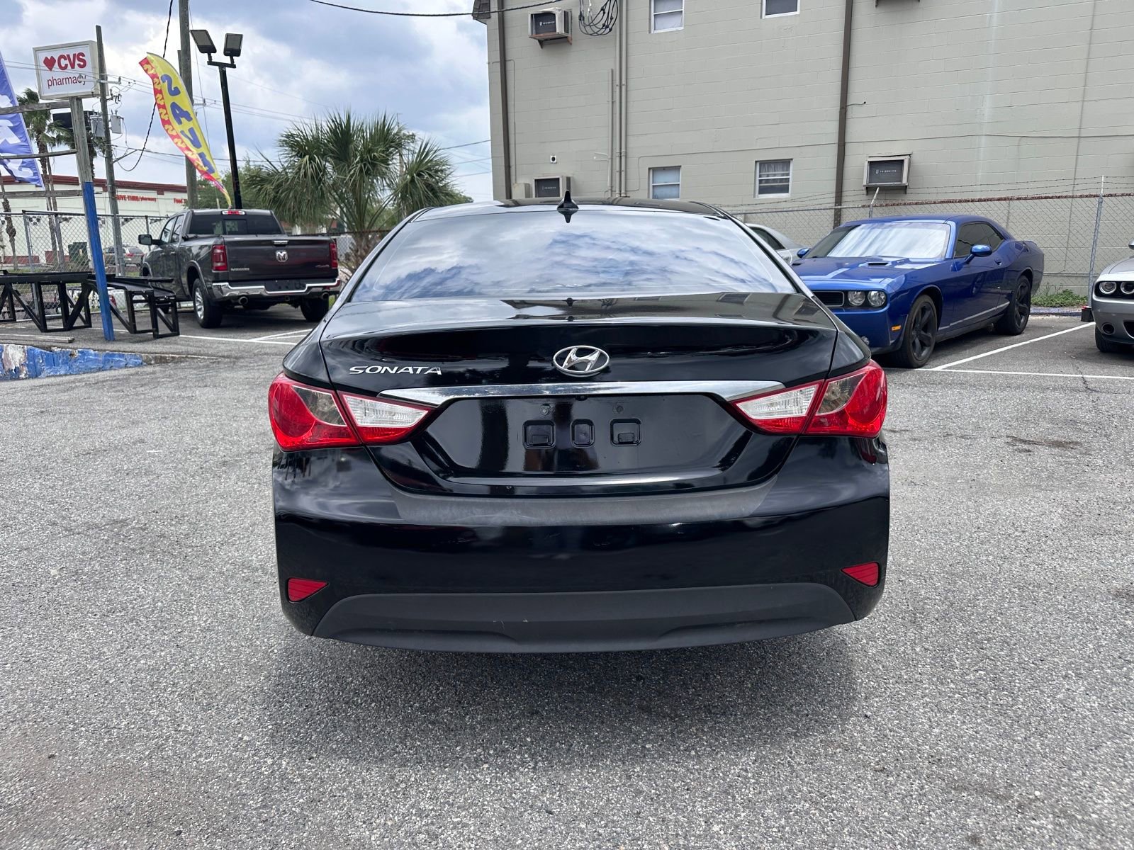 Vehicle image 6 of 21