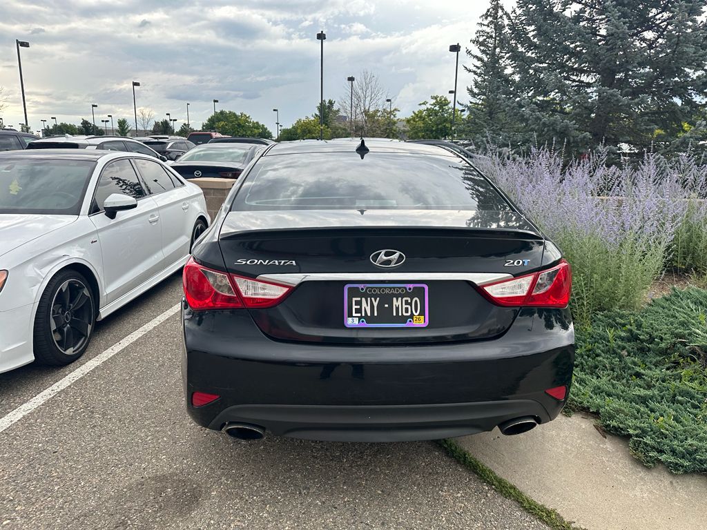 Vehicle image 8 of 18