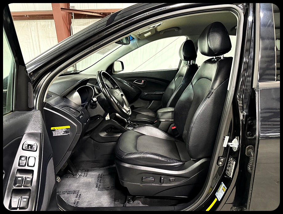 Vehicle image 9 of 40