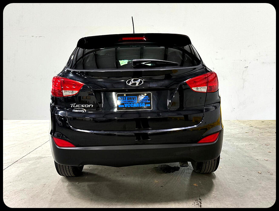 Vehicle image 8 of 40