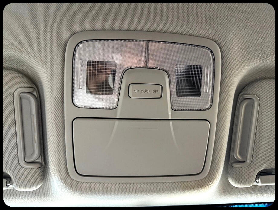 Vehicle image 16 of 40