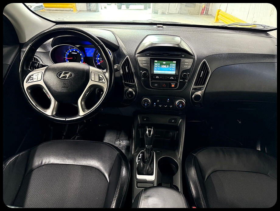 Vehicle image 13 of 40