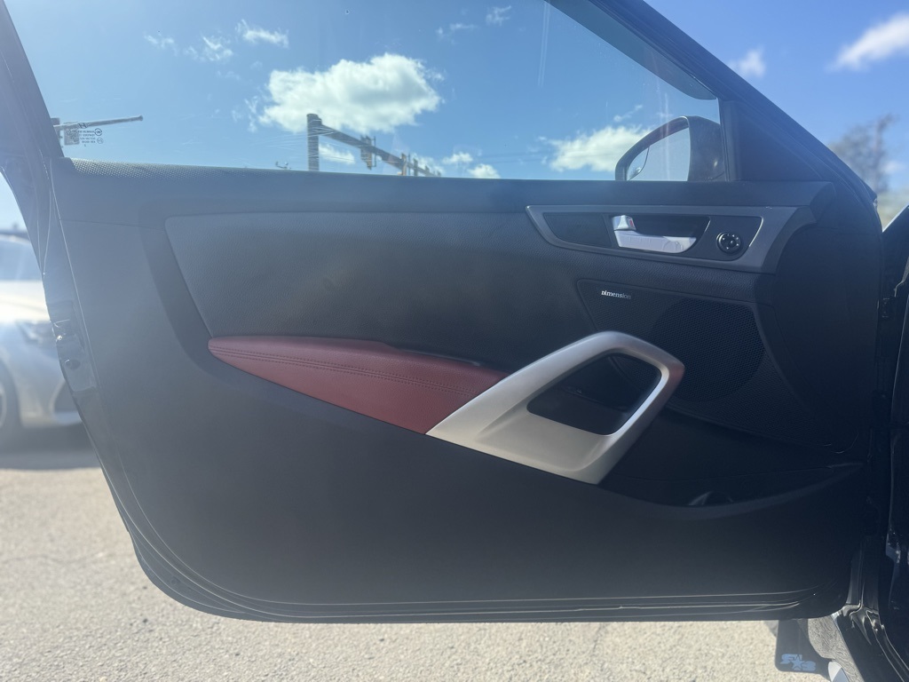 Vehicle image 10 of 30