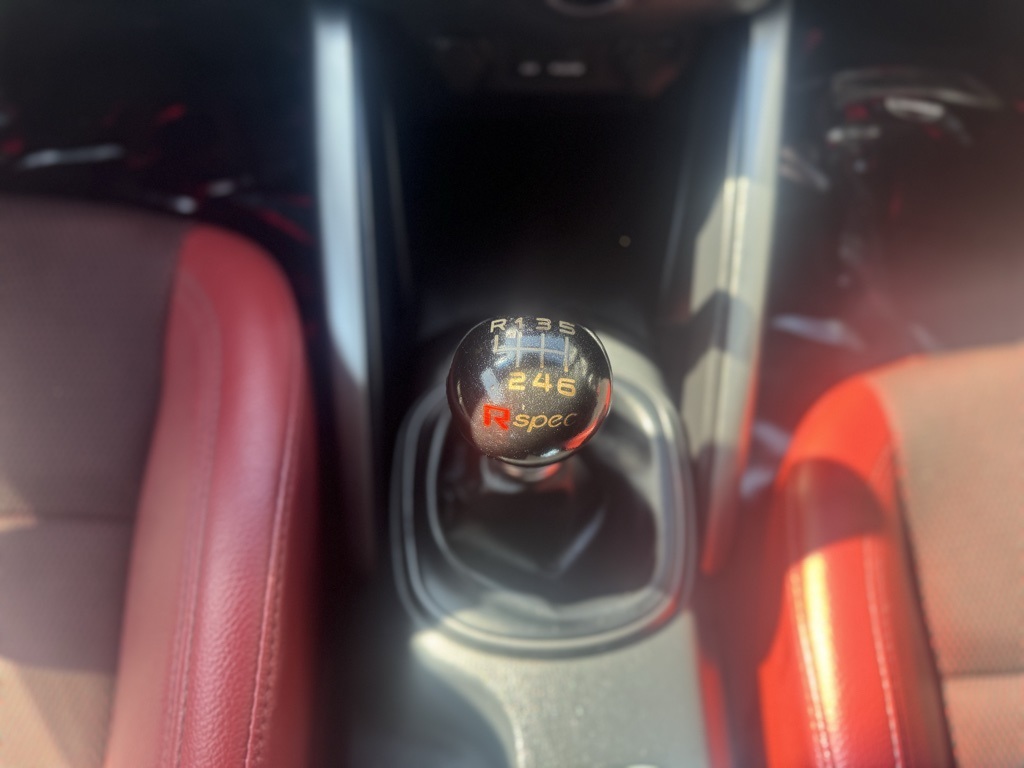 Vehicle image 21 of 30