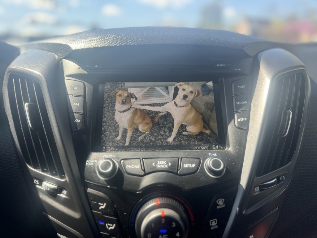 Vehicle image 23 of 30