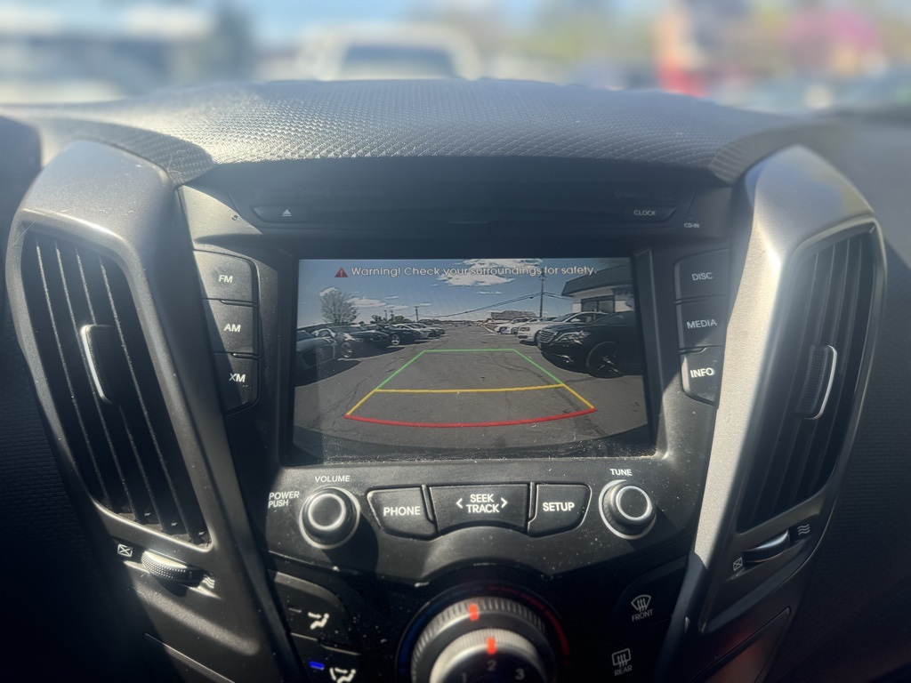 Vehicle image 24 of 30