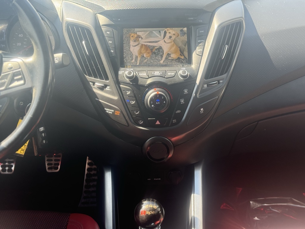 Vehicle image 20 of 30