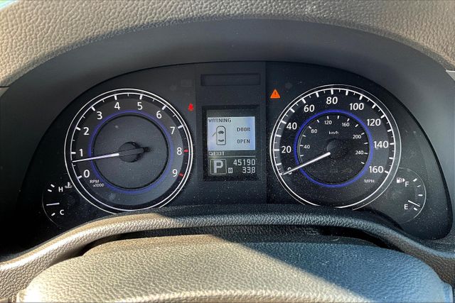 Vehicle image 19 of 32