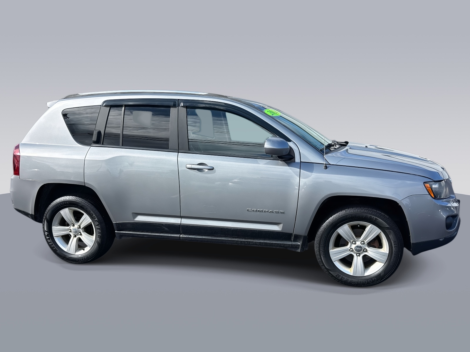 2014 Jeep Compass Latitude Image 3 of 25