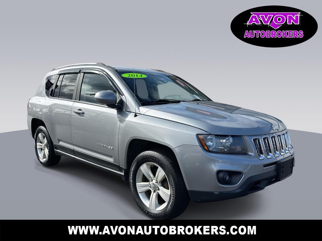2014 Jeep Compass Latitude Image 2 of 25