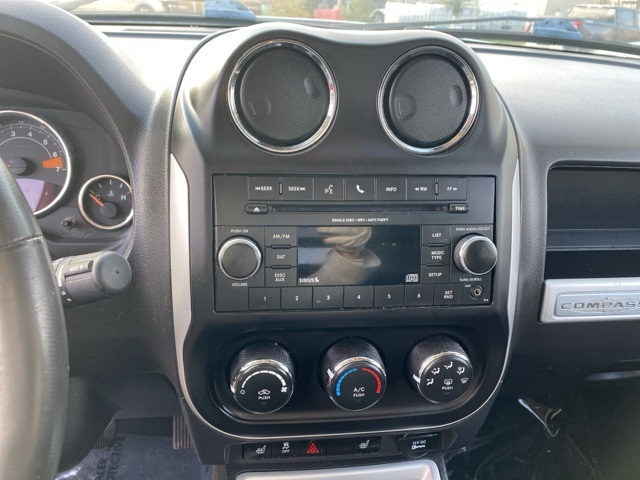 Vehicle image 13 of 33