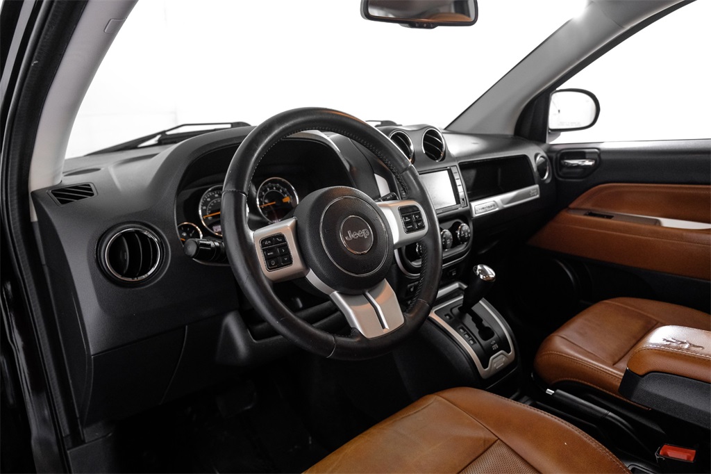 Vehicle image 22 of 56