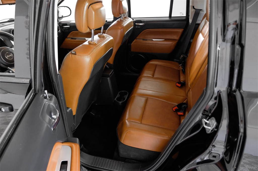Vehicle image 21 of 56