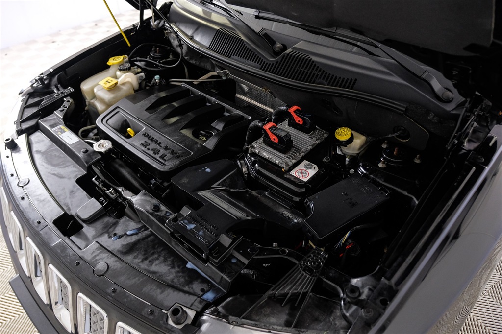 Vehicle image 8 of 56